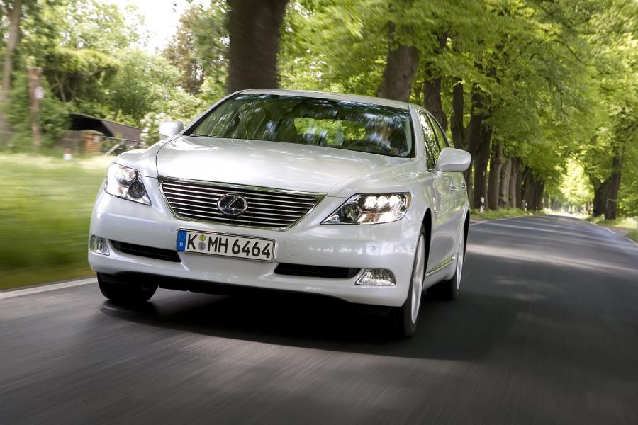  Lexus LS600h L 2007 года  (фото 103 из 224)